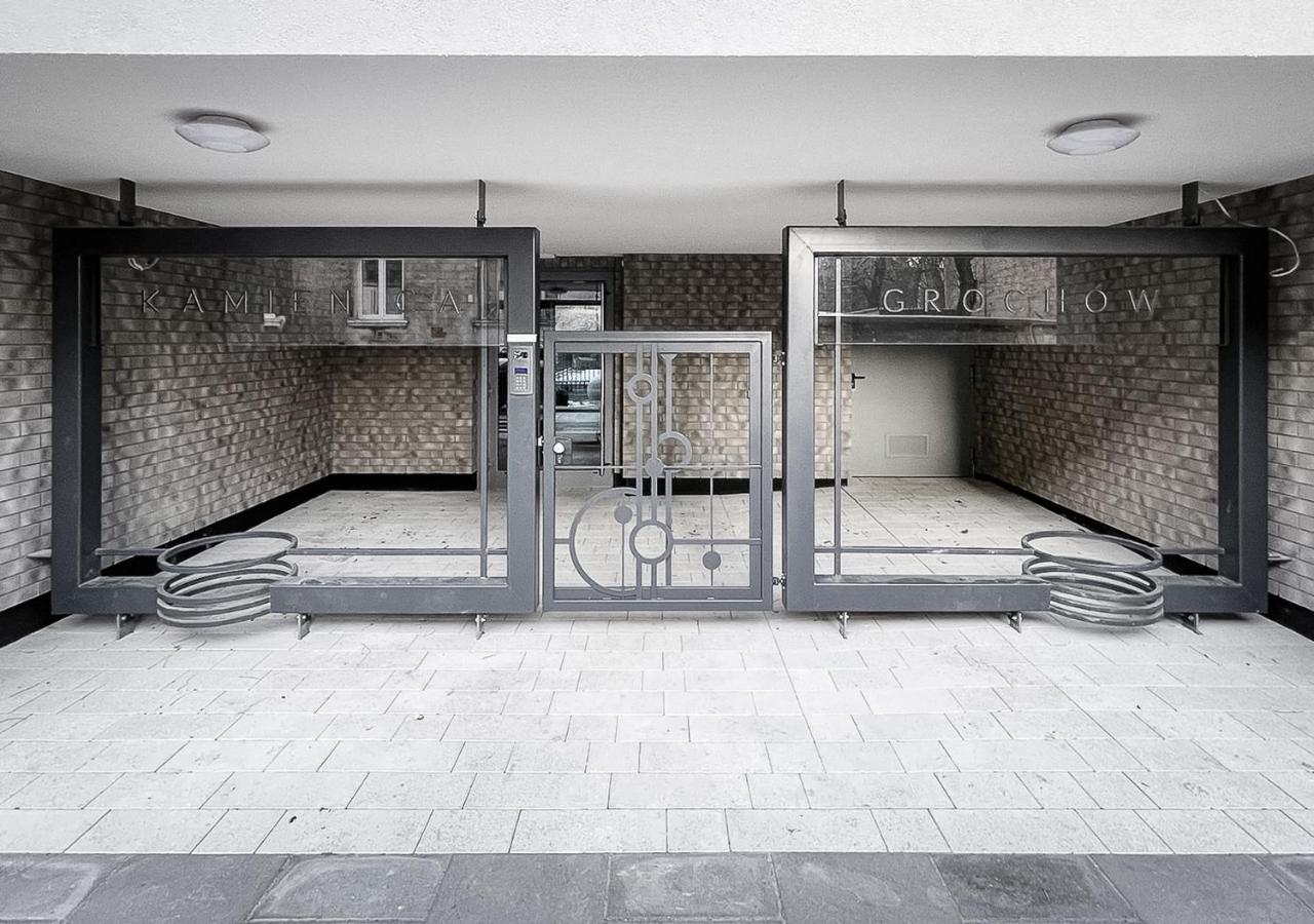 Apartament Clever 1 Kamienica Grochow Varsóvia Exterior foto